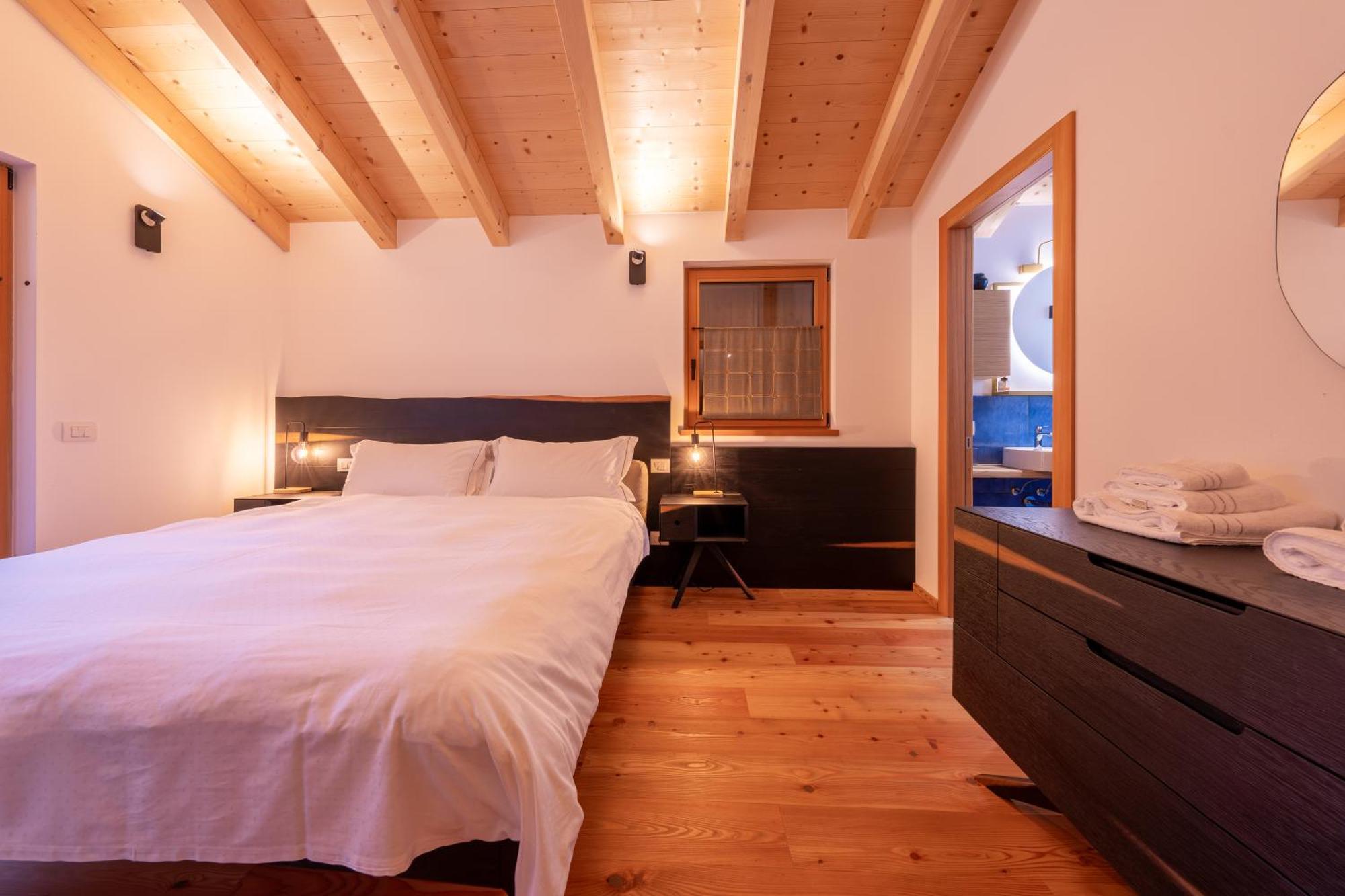 Greenwood Chalet - Spacious Alpine Retreat With Mountain Views Водо-Кадоре Экстерьер фото